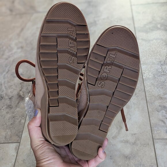 Sorel 'Evie' Waterproof Cozy Lace Booties (women's 6.5) - Picture 8 of 10